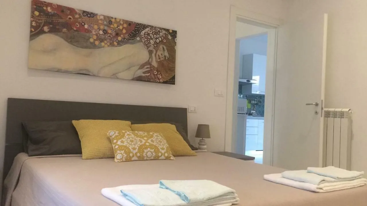 Smeralda House Villa Viareggio